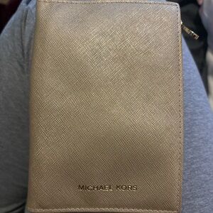 Michael Kors Metallic Gold Wallet/Passport